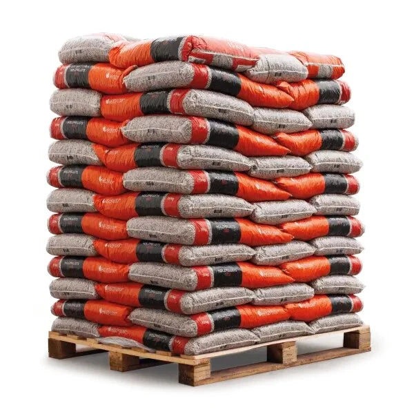 Holzpellets Red in Säcken auf einer Palette